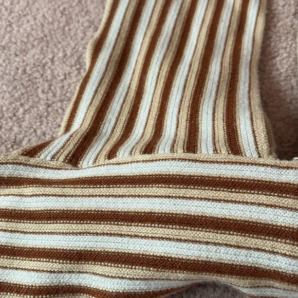 Brown and White Halter Top Size Medium - Picture 3 of 5